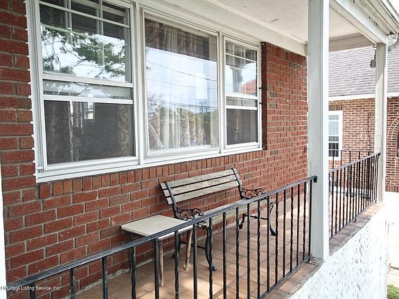 3rd image of 235 Bedford Ave
