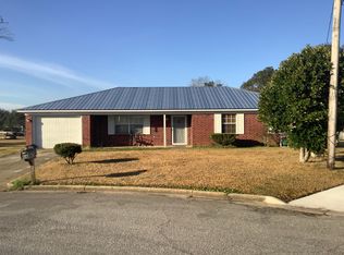64 Mayfair Ln, Loxley, AL 36551