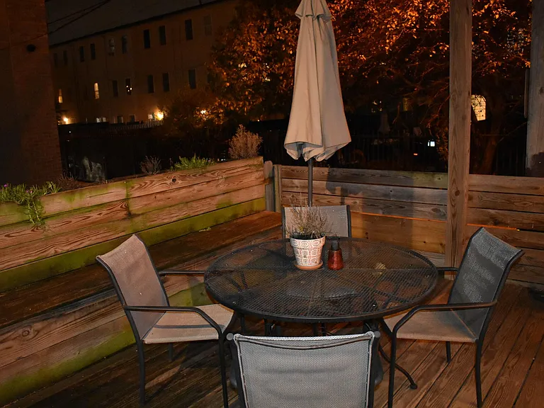 110 W Thompson St #A — Photo 13