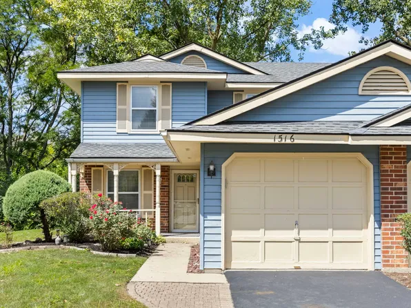 1516 Lighthouse Dr, Naperville, IL 60565