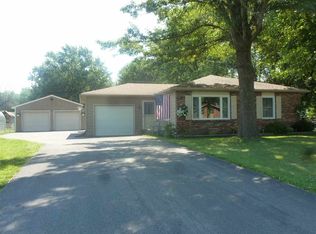 511 Raleigh Rd, Galveston, IN 46932