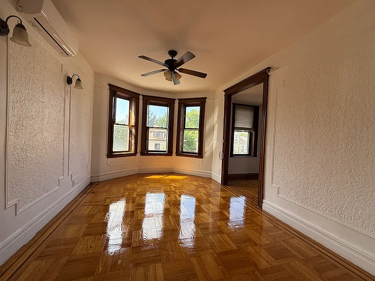 2812 Dudley Ave #2 — Photo 2