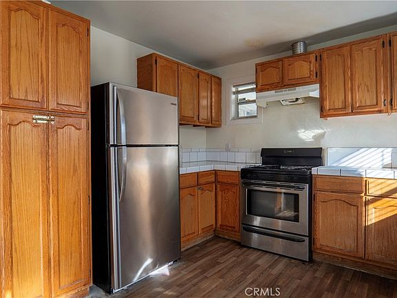 5th image of 14841 Archwood St
