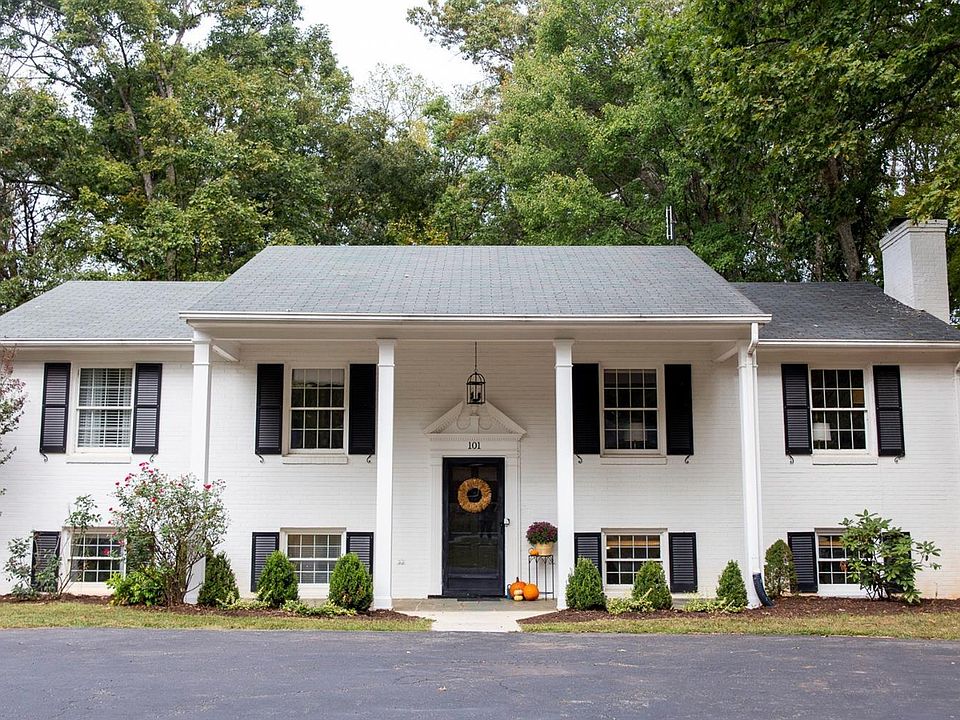 1st image of 101 Arrowhead Dr