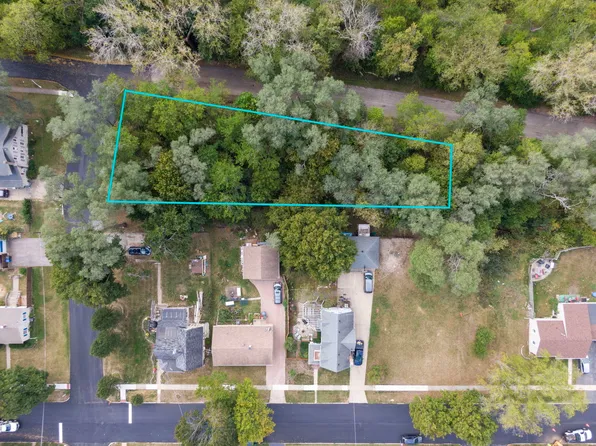 5-7 Cottage Ave, Carpentersville, IL 60110