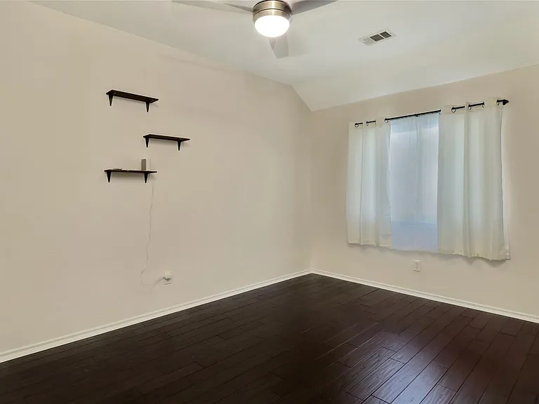 9816 Max Ln — Photo 7