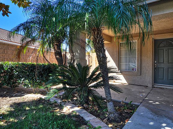 2nd image of 2878 Bush Cir