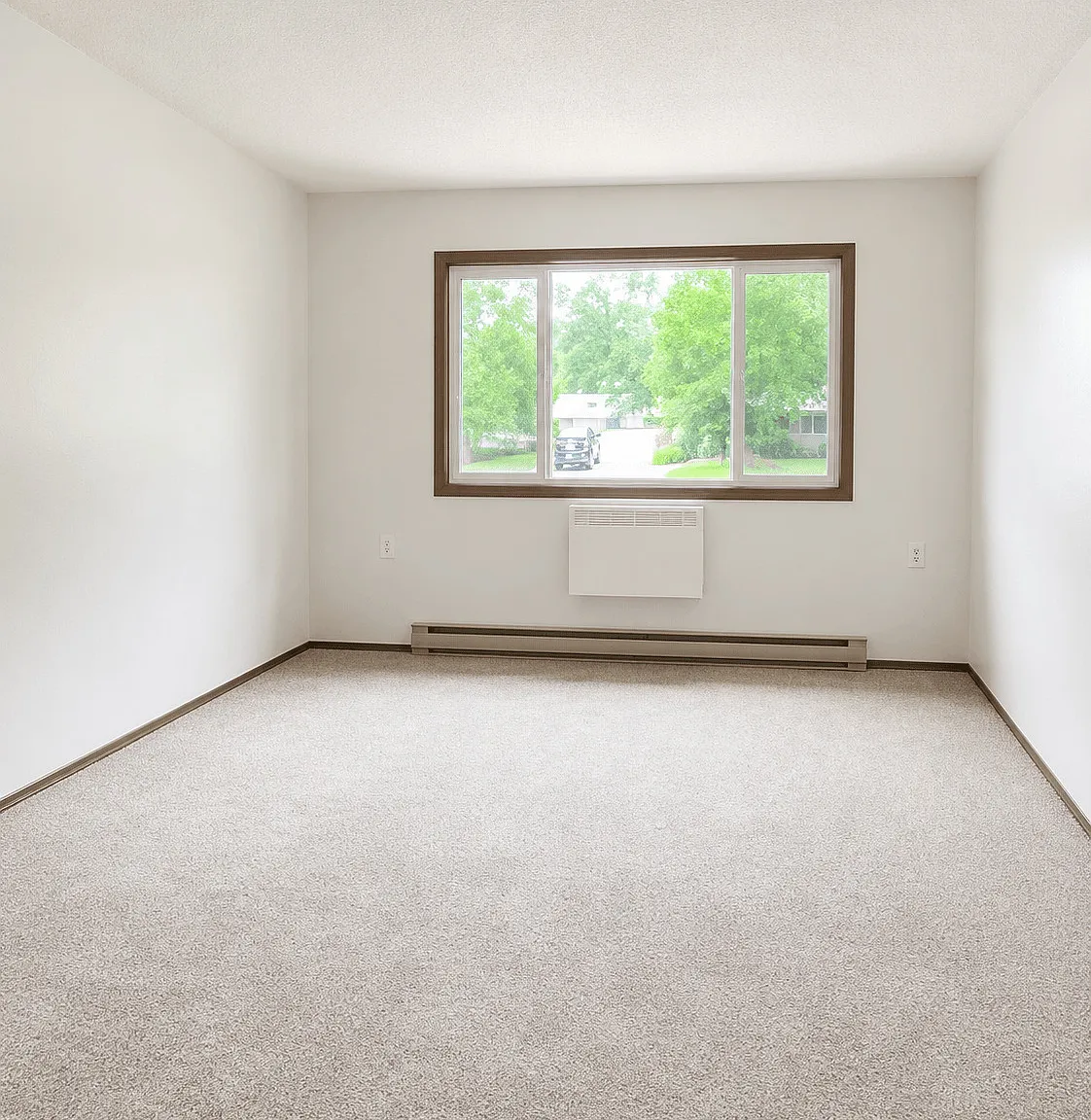 Valley View Apartments — Photo 2