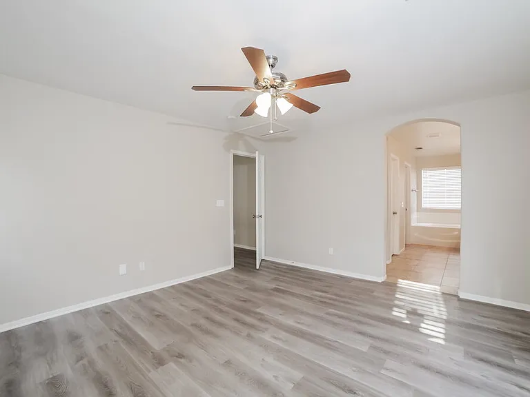 8436 Walker Gardens Pl — Photo 10