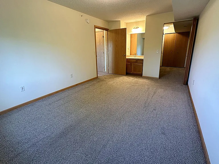 Arcade Estates West — Photo 34