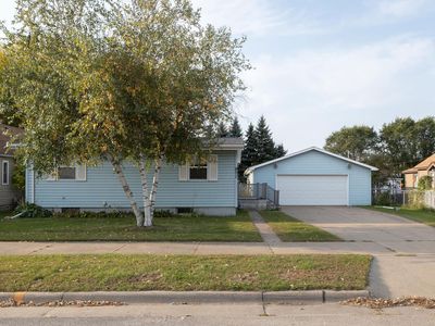 971 E 9th St, Winona, MN, 55987