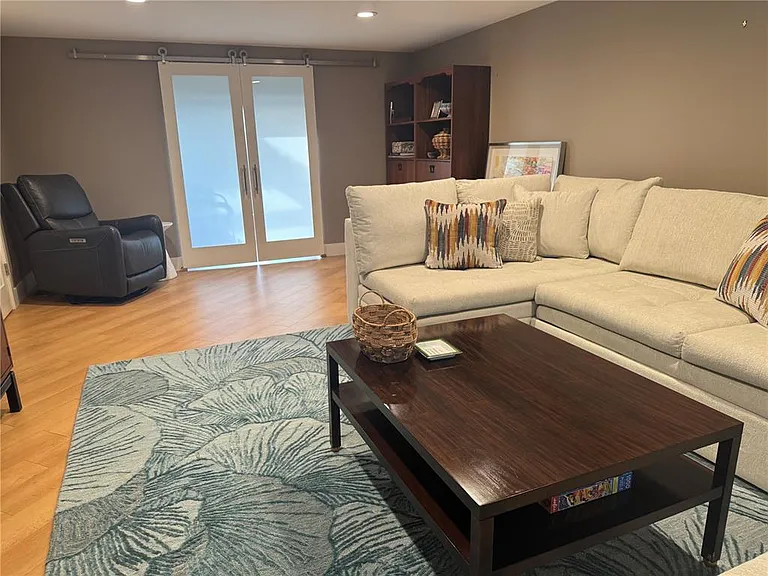 1323 Landings Dr #12 — Photo 25