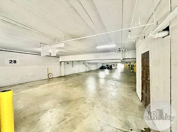 5th image of 13717 Chadron Ave APT 6