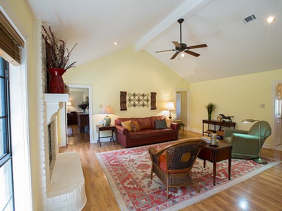 4th image of 3701 Eastshire Ct
