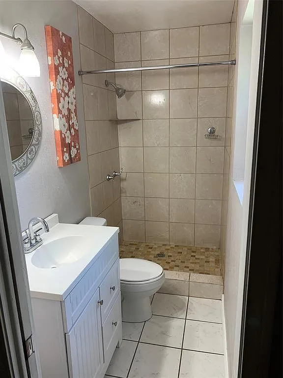 3 bed, 1175 sqft, $2,050 — Photo 4