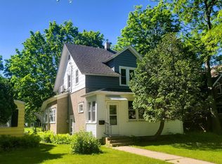 403 W 8th St, Morris, MN 56267