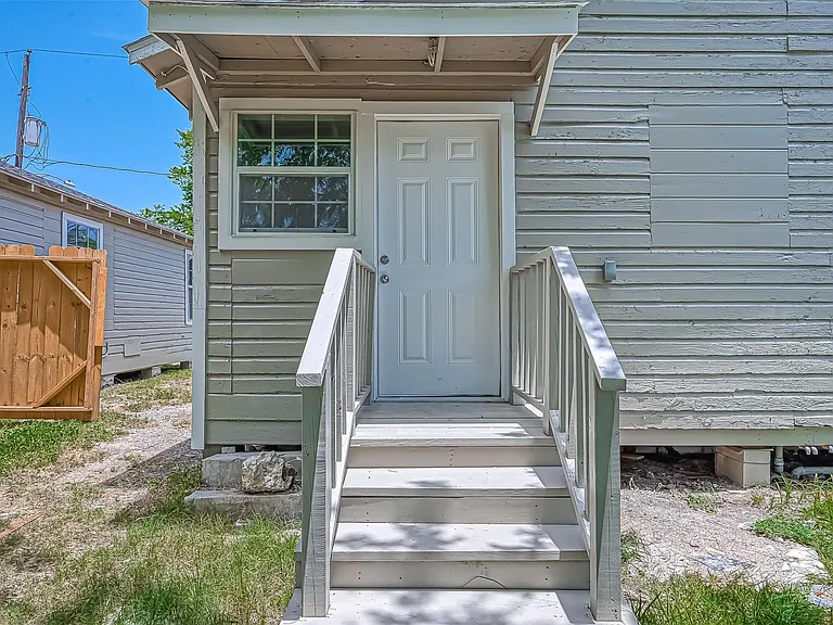 3270 Reeves St #A — Photo 14