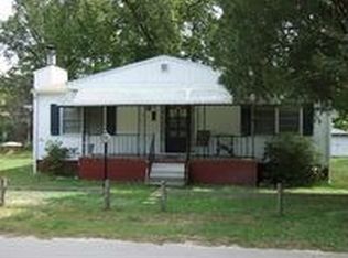303 Clark St, New Bern, NC 28560