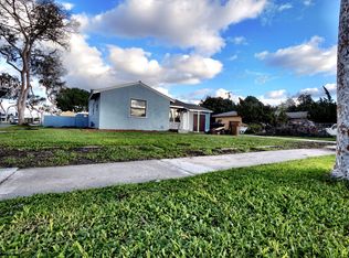 200 S Pine Dr, Fullerton, CA 92833