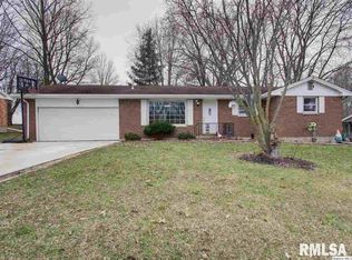 1908 Golden Grv, Quincy, IL 62305