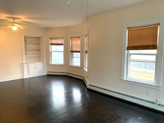 4th image of 23 Jenckes St Floor 1