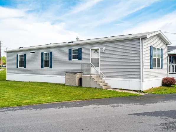 7422 Lincoln Ln, Trexlertown, PA 18087