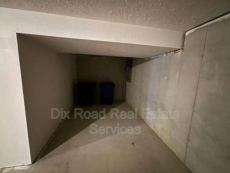 1024 Golfview Dr — Photo 25