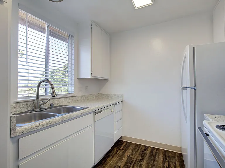4828 Art St — Photo 32