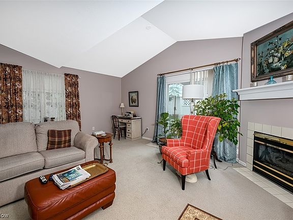 5th image of 3852 Dartford Ln