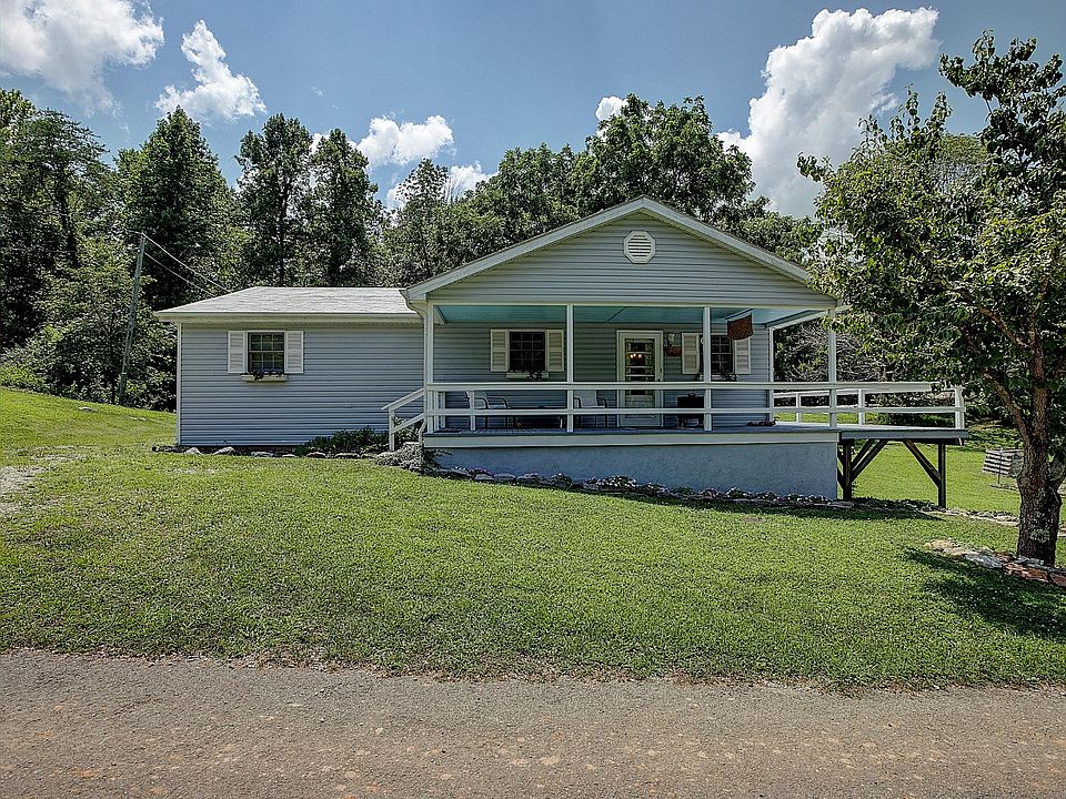 1st image of 51 Thoreau Dr