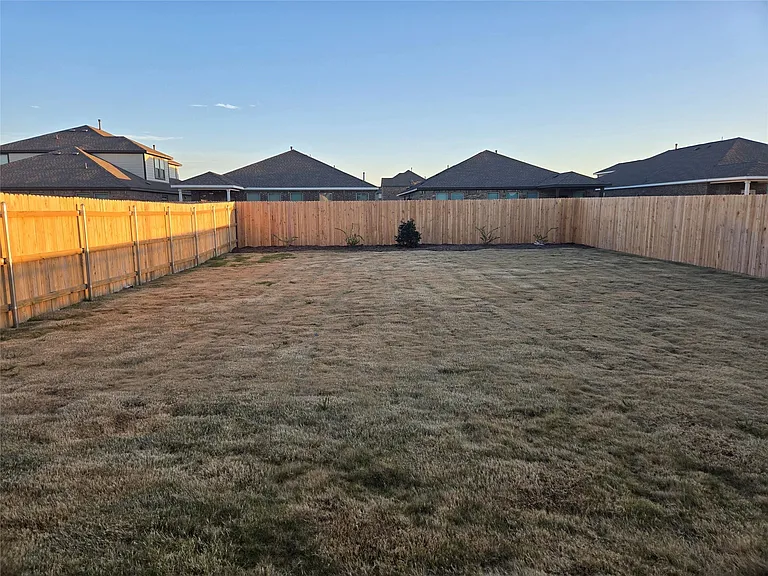 408 Acuff Ln — Photo 37