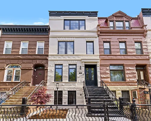 Sold by Compass | media 1