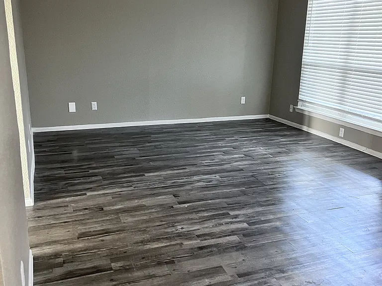 Autumn Creek Apartments — Photo 18