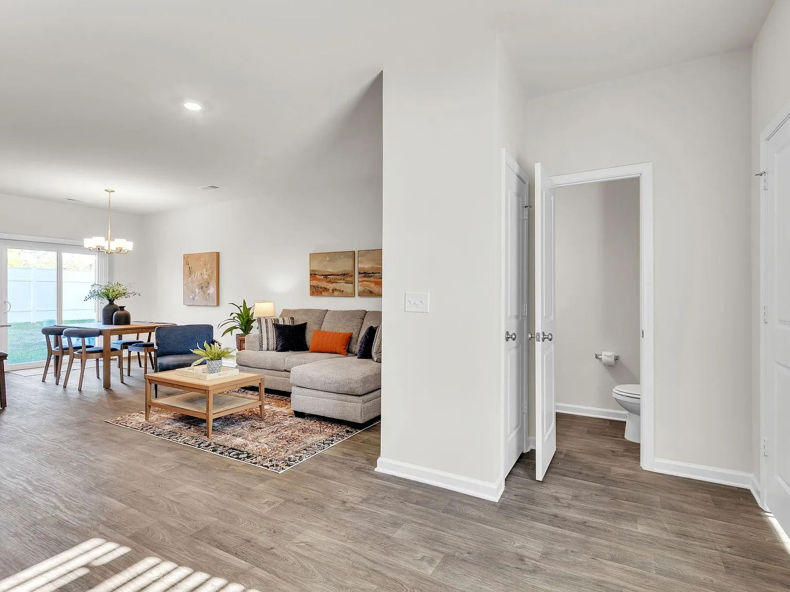 2 bed, 2.5 bath, $2,500 — Photo 3
