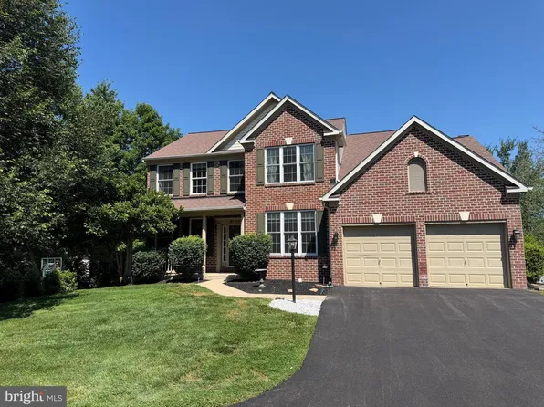 5766 Oyster Bay Dr, Eldersburg, MD 21784