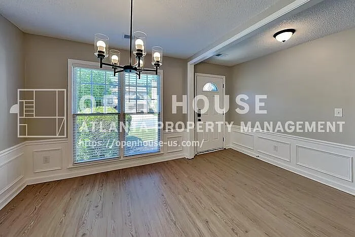 3705 Patterstone Dr — Photo 3