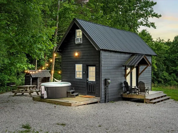 1346 Caudill Rd, Stanton, KY 40380