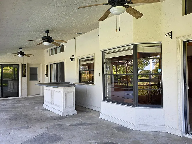 11630 Island Lakes Ln — Photo 30