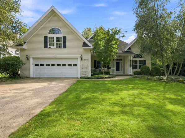 509 Shadow Oaks Dr, Meadville, PA 16335