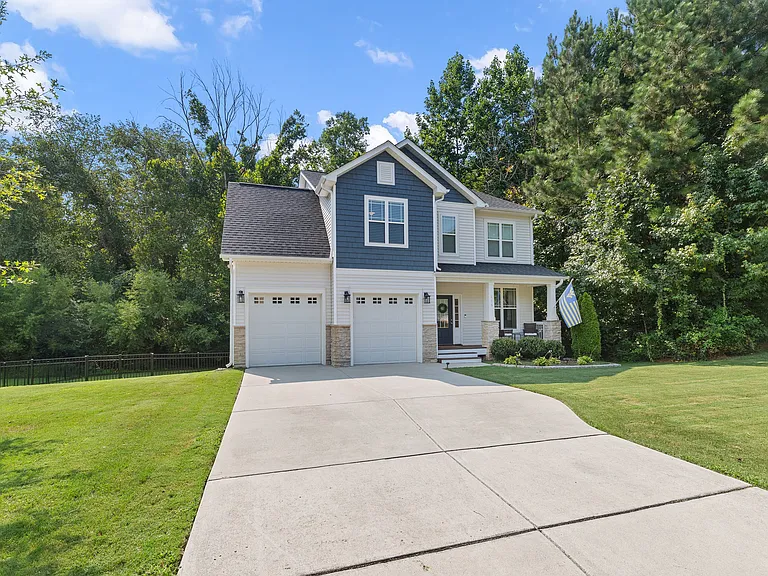 115 Owensboro Ct — Photo 11