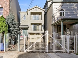 230 2nd St #B, Newark, NJ 07107