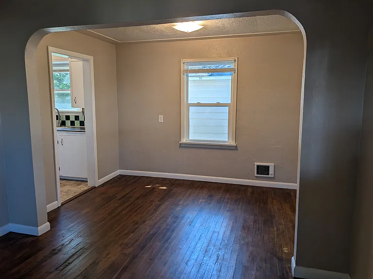 2265 Breyman St NE — Photo 9