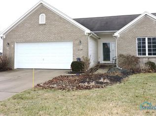 26283 W Wexford Dr, Perrysburg, OH 43551