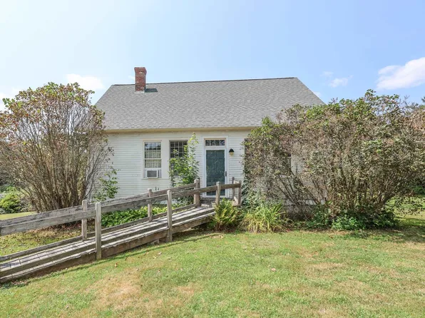 4 Youngs Hill Road, Loudon, NH 03307