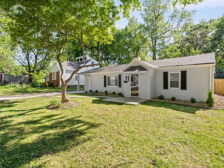 7615 Terrace St — Photo 5