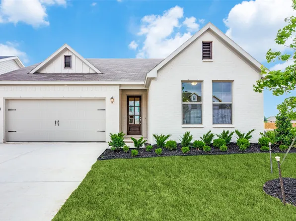 2608 Donella Dr, Denton, TX 76207