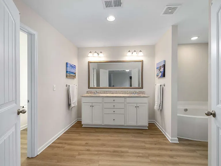 900 Curlew Cir — Photo 29