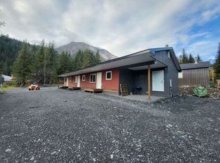 2004 Phoenix Rd, Seward, AK 99664