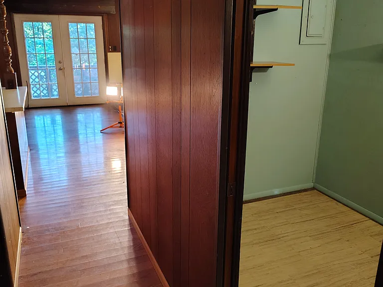 2076 Ulster Ave #5 — Photo 9