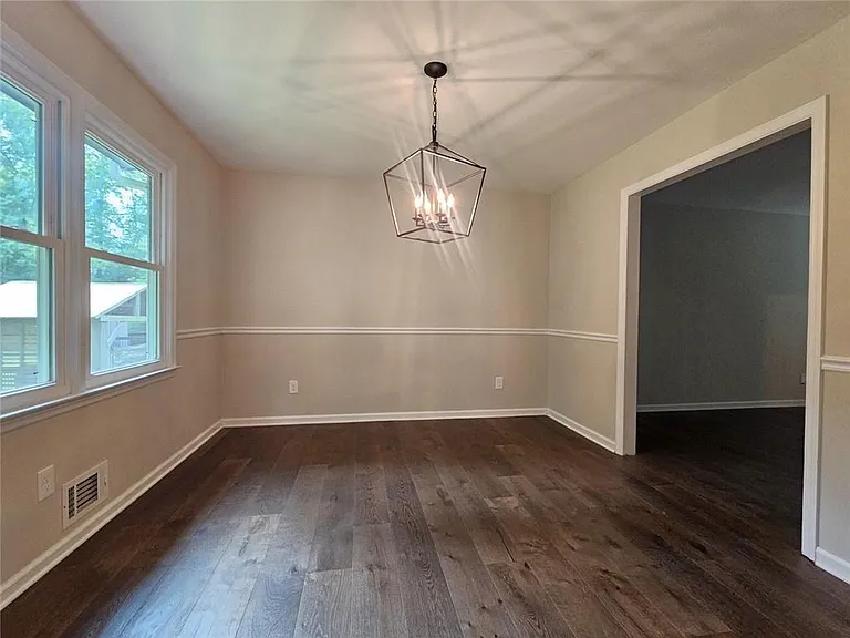 290 Oakmere Dr — Photo 8